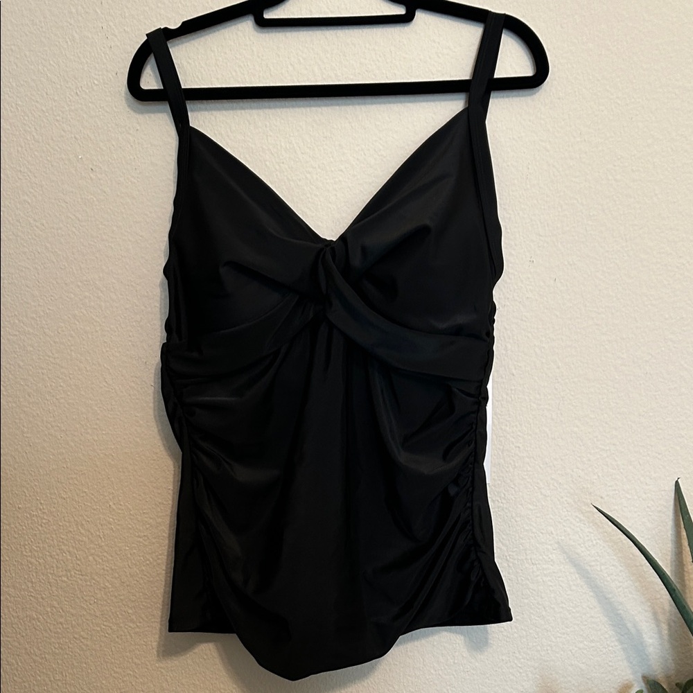 Nicole Miller Studio Elegant Black Women's Two Piece Tankini with Ruched Sides.